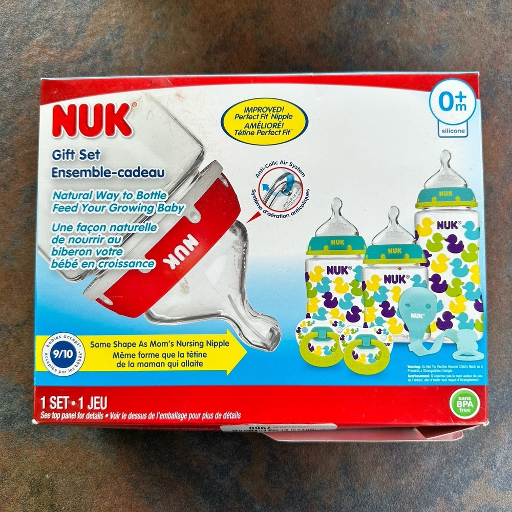 Nuk Perfect Fit Baby Bottle Gift Set 0+mos - 3 Bottles - 2 Pacifiers & Clip